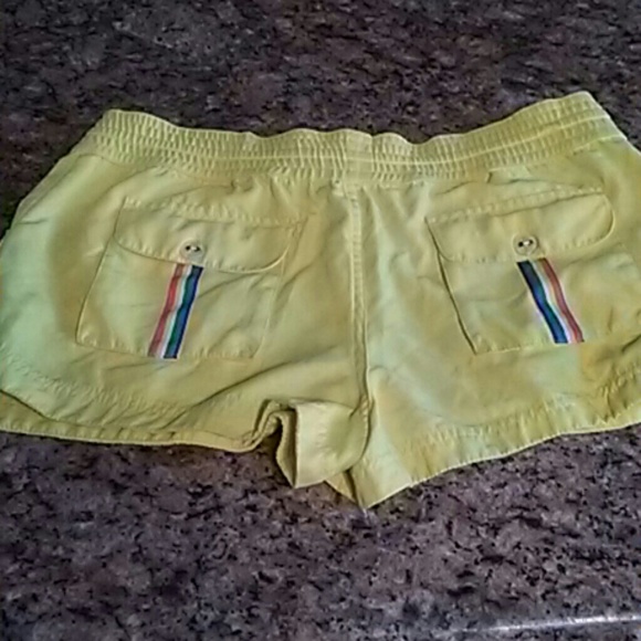 Roxy shorts - Picture 3 of 3